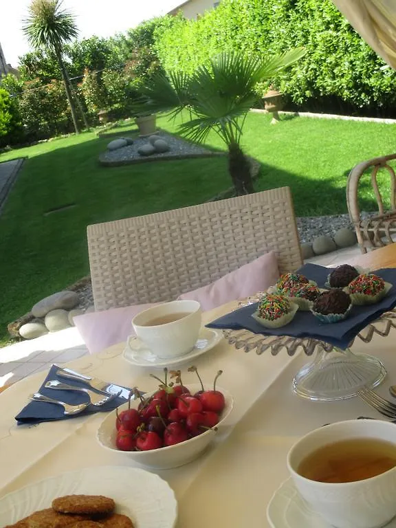 Bed And Breakfast Zia Calci 0*,